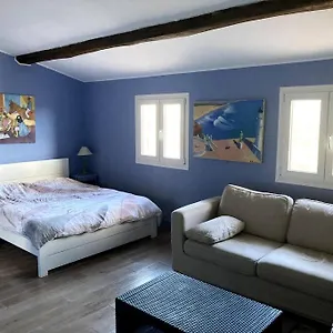 Appartement Agreable Chambre D'hotes Avec Vue Sur Les Collines